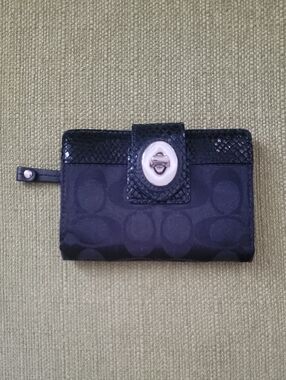 Coach Black Signature Snakeskin Turnlock Compact Wallet
